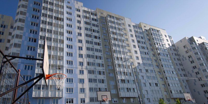 Шесть панельных домов нового поколения построили в столице за год